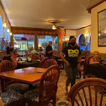 Islands Fish Grill: A Seafood Haven in Indialantic, FL
