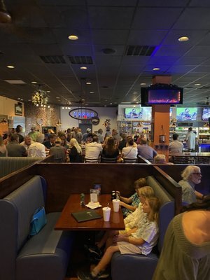 Ocean 302 Bar  Grill - Melbourne Beach, FL: A Coastal Culinary Delight