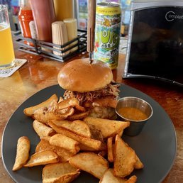 The Bat Cave Gastro Pub: A Review of Good and Bad