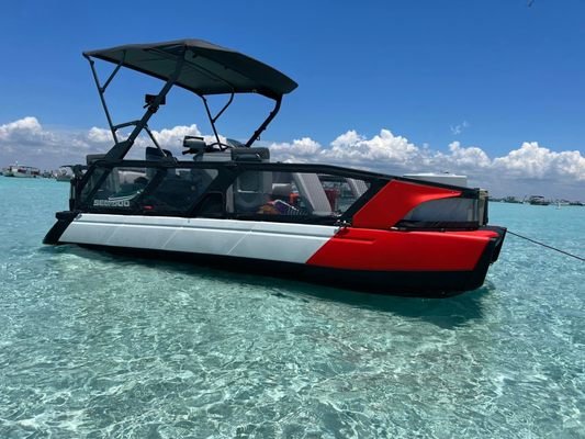 Saltys Water Sports Boat Rentals - Experience the Thrill of Jet Skiing in Fort Pierce, FL
