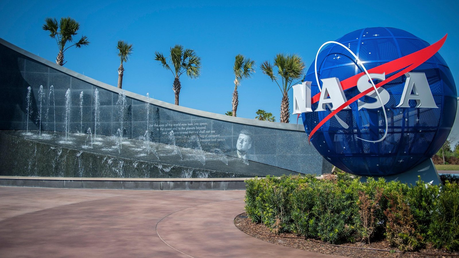 Behind the Scenes: Transportation and Assembly Insights at Kennedy Space Center