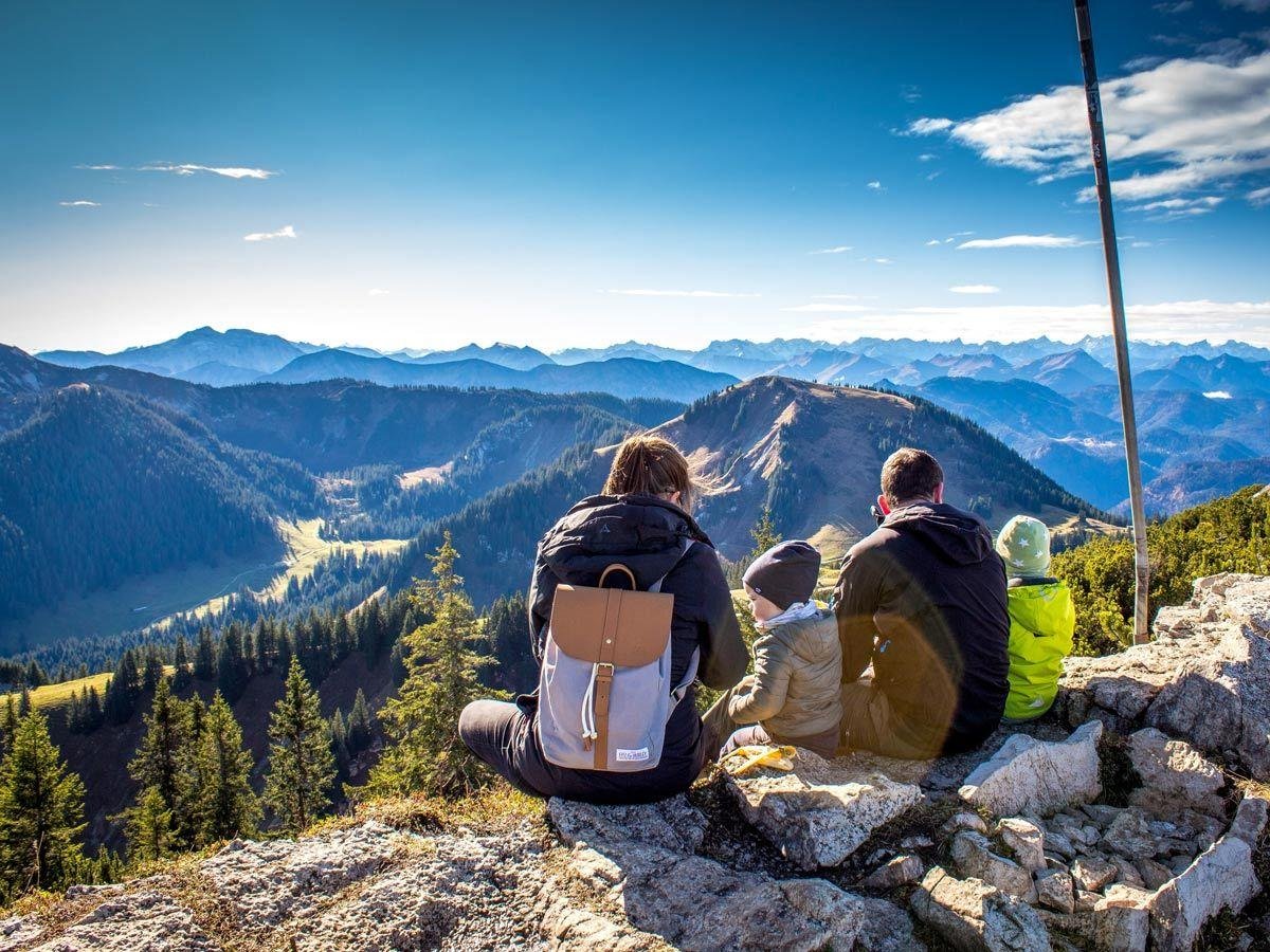 Experience Thrills Together:⁤ Unleashing Family Adventures at Ladies Night