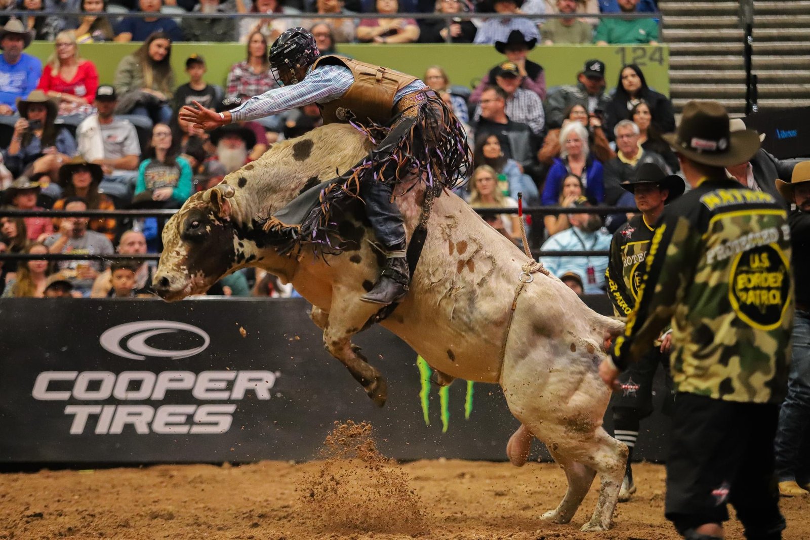 Mastering the Ride: Tips ⁤for First-Time Bull Riding Spectators