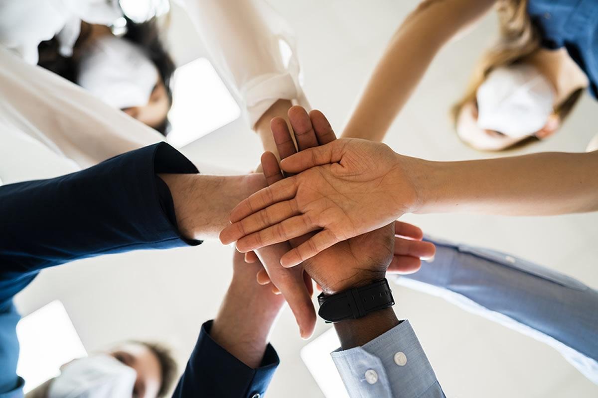 Community⁤ Support: The⁤ Role of Fans in Team Achievement