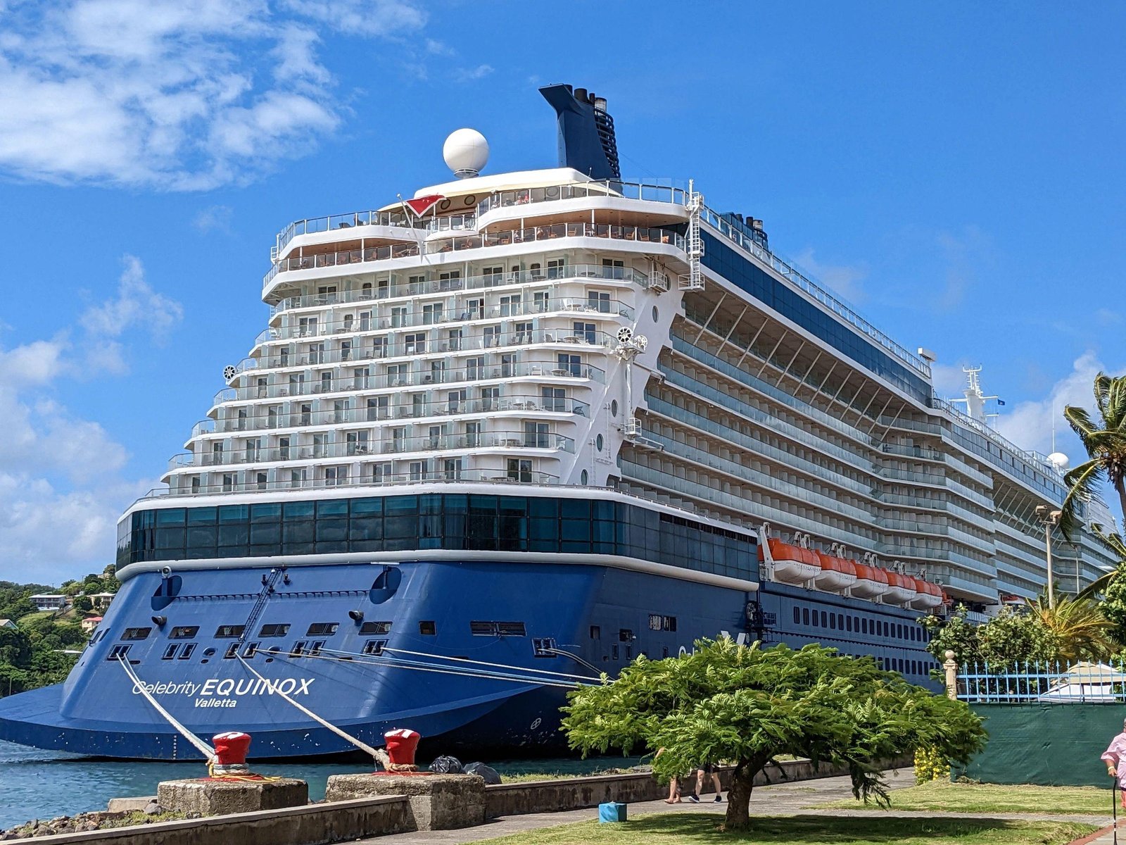 Exploring the Unique Features of Celebrity ⁢Equinox