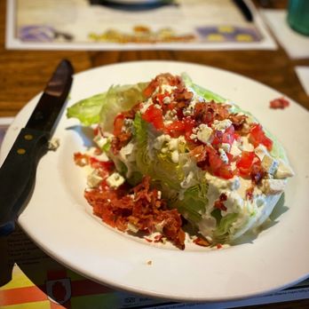 Meg OMalleys: A Pub with Excellent Food and Drinks