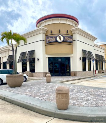 Hula Moon Restaurant in Indian Harbour Beach, FL