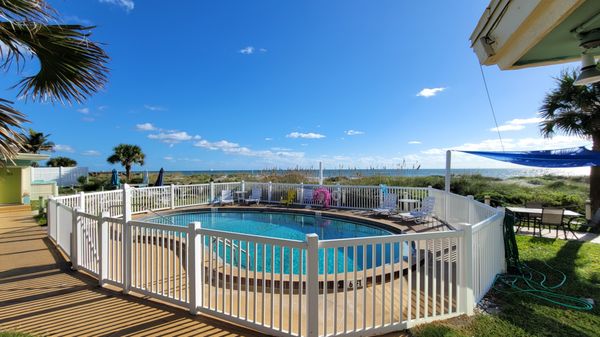Beach Island Resort: A Tropical Paradise in Cocoa Beach, FL