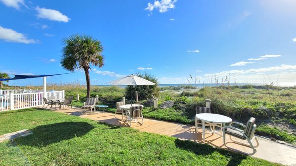 Beach Island Resort: A Tropical Paradise in Cocoa Beach, FL