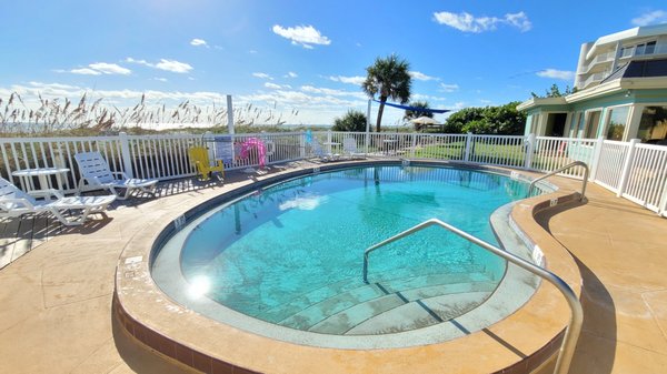 Beach Island Resort: A Tropical Paradise in Cocoa Beach, FL