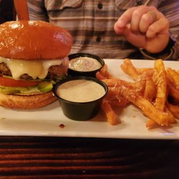 Pub Americana: A Must-Visit Bar and Restaurant in Melbourne, FL