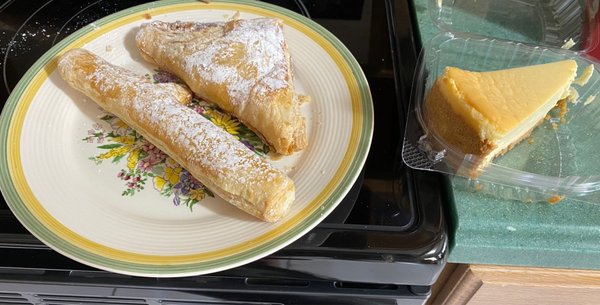 Heavenly Treats Bakery  Cafe: A Heavenly Delight in West Melbourne, FL