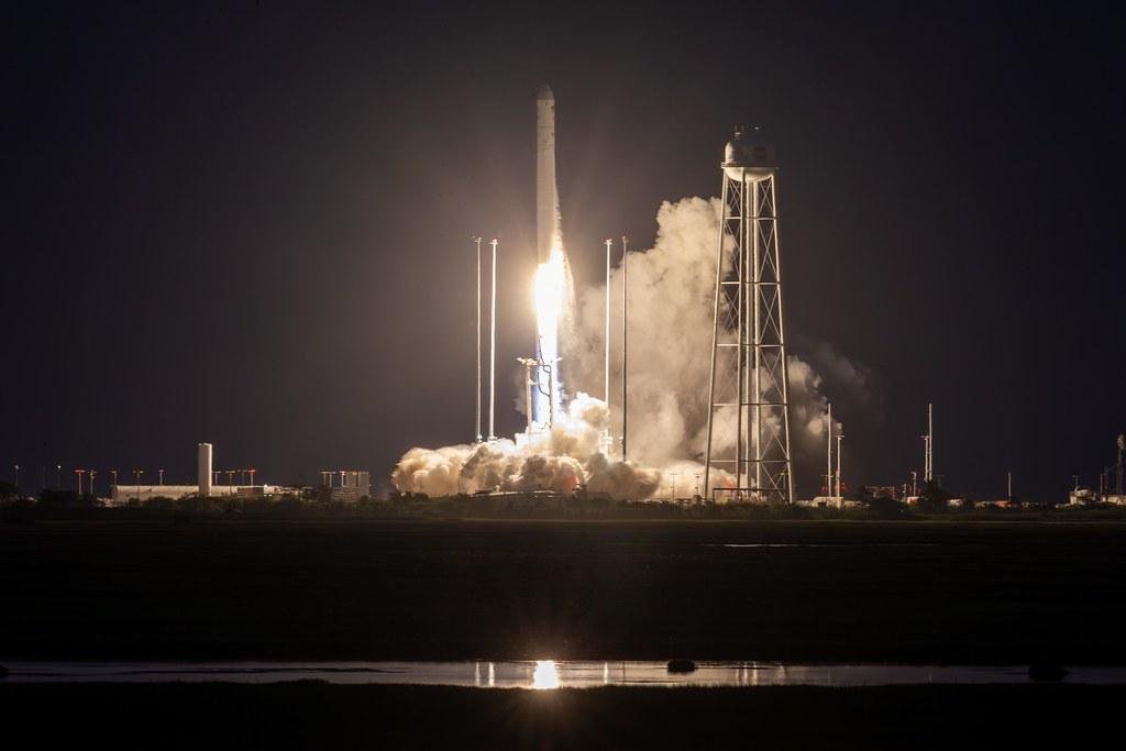WATCH: SpaceX Launches Falcon 9 Rocket Carrying Starlink Satellites from Cape Canaveral