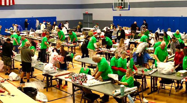 Brevard Sheriff's Office Partners Up With 'Kids Without Christmas' for Annual Christmas Wrapping Event