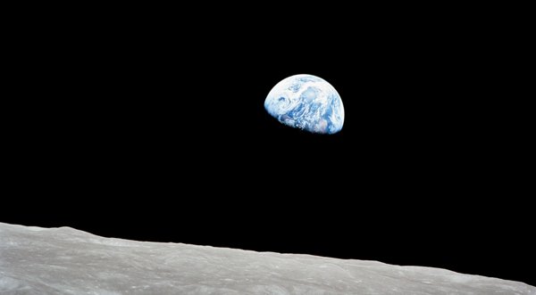 NASA Apollo 8 Astronaut Bill Anders Captured Iconic 'Earthrise' December 24, 1968