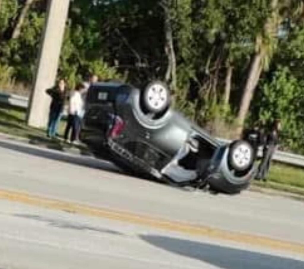 Vehicle rollover on Minton near Emerson intersection. Expect delays. Everyone seems to be ok.