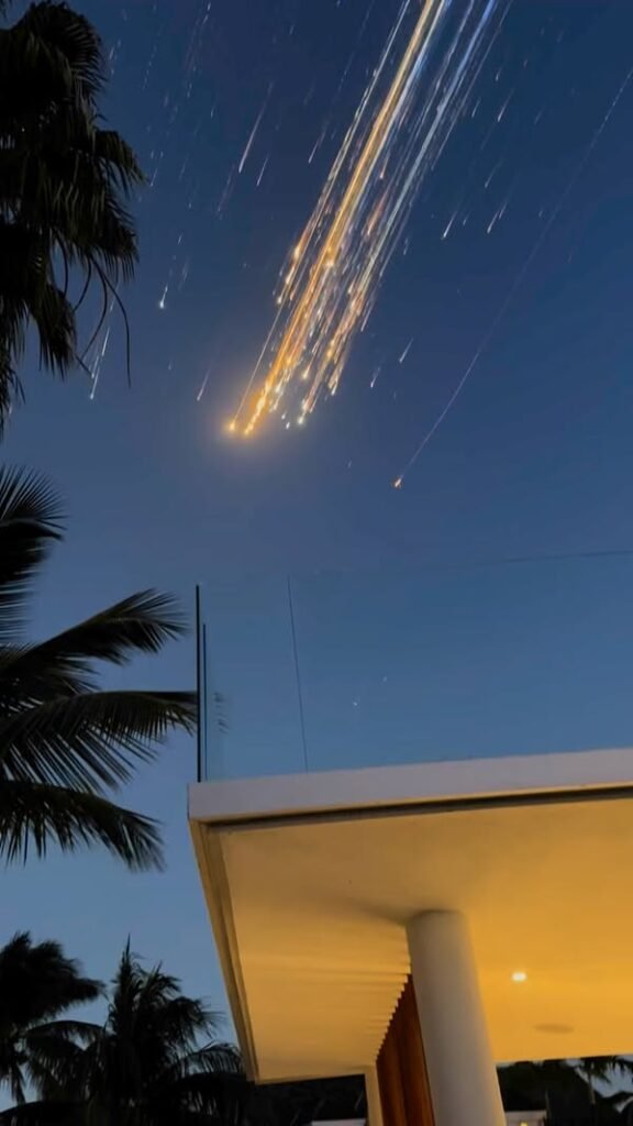 Starship 33 from IFT-7 seen burning up over the Turks and Caicos after launching from Boca Chica, TX at 5:37pm ESTI have...
