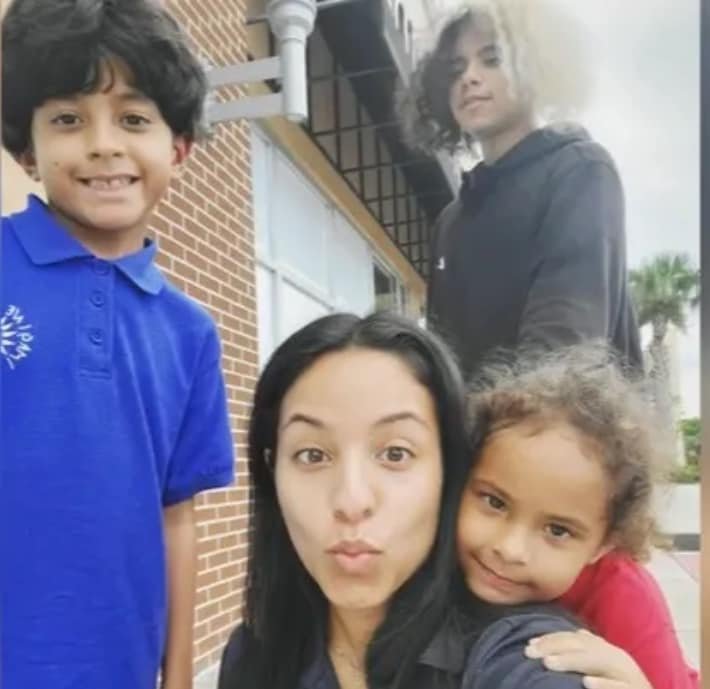 Sorry, something went wrong.