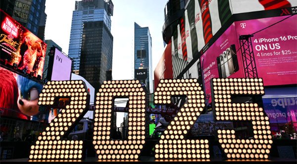 WATCH LIVE: Ring in New Year Live from Times Square for Ball Drop