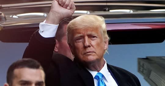 Sorry, something went wrong.