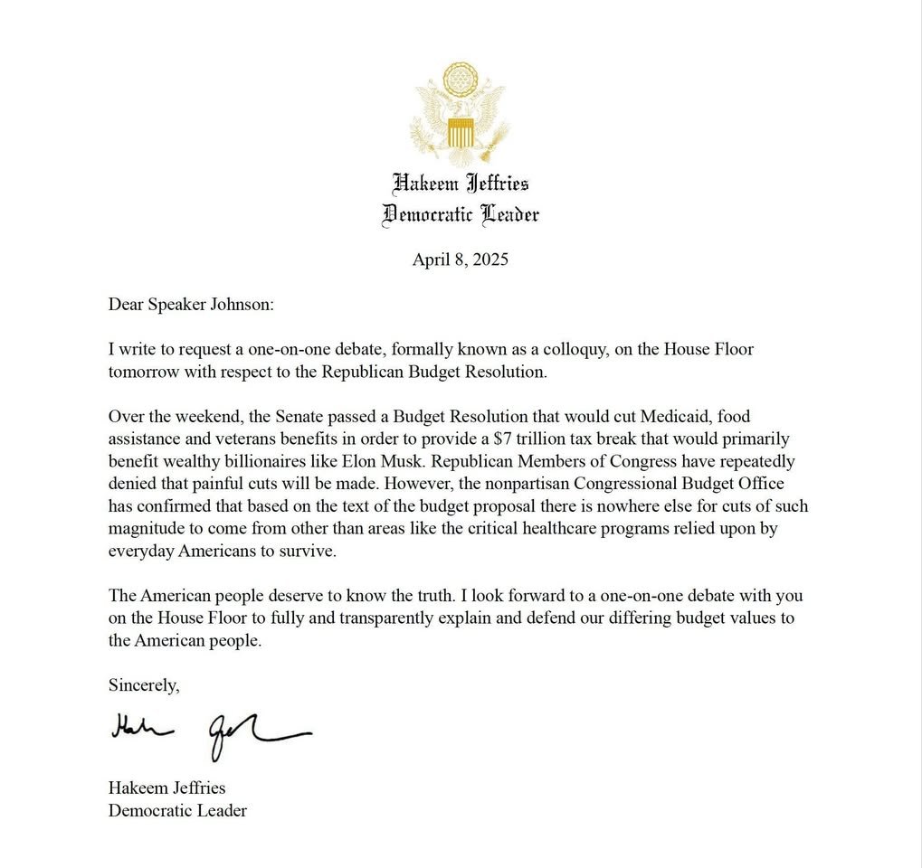 📢 Democratic Leader Hakeem Jeffries sent a formal request to Speaker Mike Johnson for a one-on-one debate on the House...