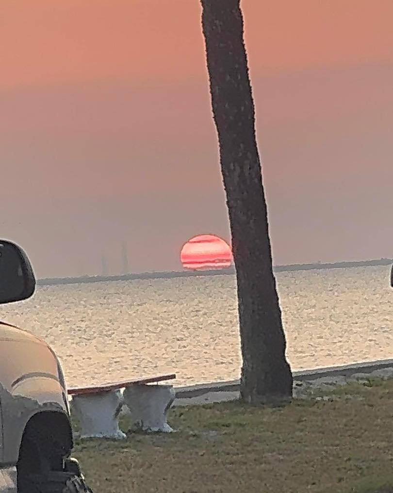 What a beautiful sunrise over the Space coast this morning! 📸: Amber Essary