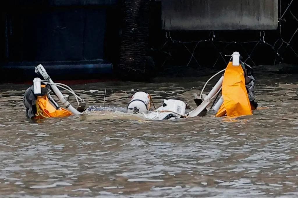 Three children among the six dead today from the Hudson River helicopter crash.  A family of 5, Agustin Escobar, preside...