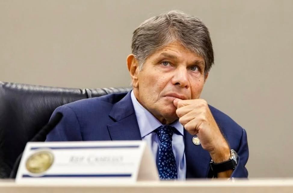 Florida State Representative Joe Casello passed away today at the age of 73, following a massive heart attack. ￼  A Demo...