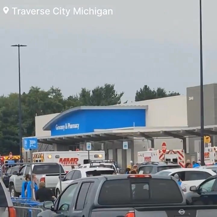 BREAKING: At this time A mass stabbing has occurred at a Walmart in Traverse City, Michigan, that has prompted a major emergency response. Law enforcement and medical teams are on scene after multiple people were attacked by a suspected triggering a Level 2 Mass Casualty Incident signaling multiple victims requiring urgent care. Authorities confirm one suspect is in custody at least 11 people have been injured with reports that multiple victims have serious wounds. this is still developing.