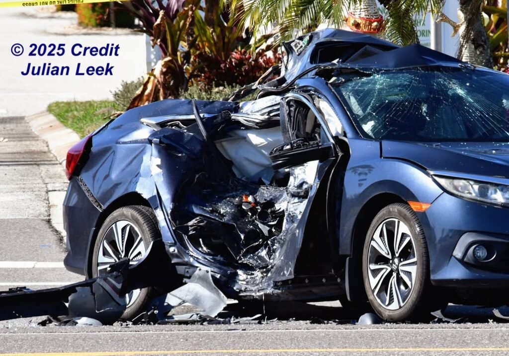 A clearer photo showing the damage from the fatal motorcycle crash on Fiske today.Fatal high impact motorbike-v-car MVC...