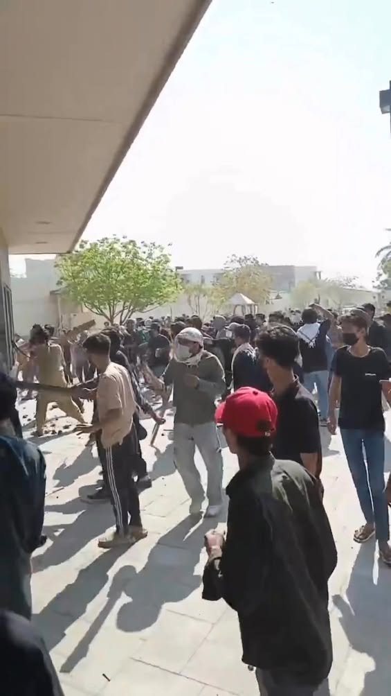 BREAKING: Pro-Iran protesters enter outer U.S. consulate complex in Pakistan and set fire to building; security forces o...