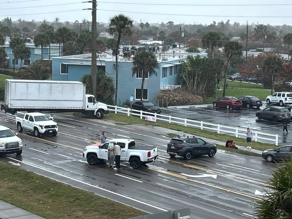 Accident A1A in front of Seagull Park