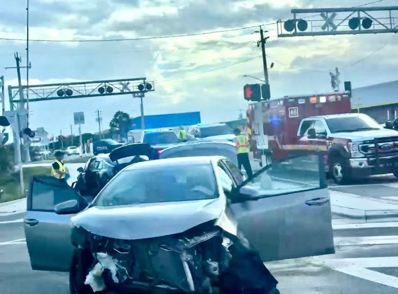 Accident on US1 and DIXON and Cocoa. ￼