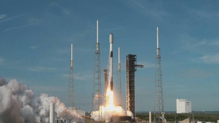 SpaceX postpones launch of Starlink satellites from Florida